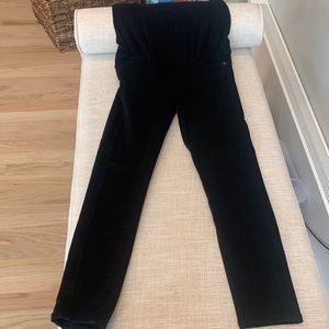 Citizens of Humanity, a Pea in the paid collection. Black maternity jeans. Sz 27